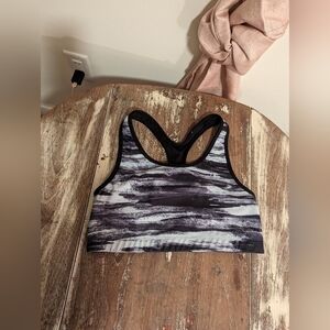 Champion Black/gray striped Sports Bra‎ Size L